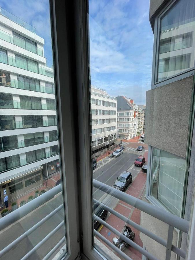 Cosy Appartement- 2 Slaapkamers Schuin Zeezicht Met Garage Knokke-Heist Exterior foto