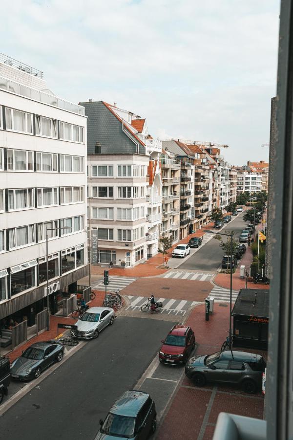Cosy Appartement- 2 Slaapkamers Schuin Zeezicht Met Garage Knokke-Heist Exterior foto